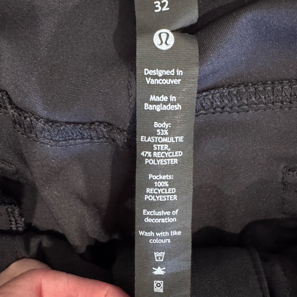 Lululemon Athletica Men's Classic Black Dress Pants - Picture 3 of 3